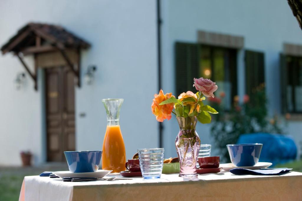 Hostal Cascina Il Ginepro Sinio Exterior foto